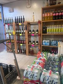 Box vendita vini e oli mercato rionale spinaceto