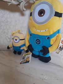 2 peluche minions nuovi con cartellino cm 30 cm 15