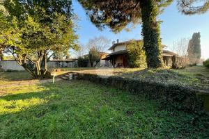 VILLA SINGOLA A TRAVAGLIATO