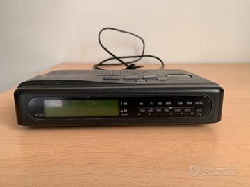 Radiosveglia Roadstar AM/FM con orologio digitale