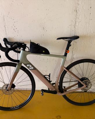 Gravel T3 exploro con accessori ancora etichettati