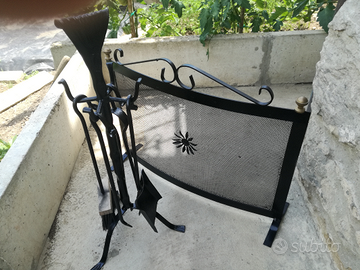 Accessori in ferro battuto per camino