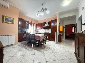 4 LOCALI A MONTEROTONDO