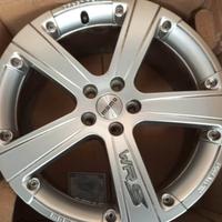 Cerchi in lega 17" foratura 4 x 100 con pneumatic