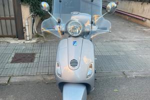 Vespa LX 125