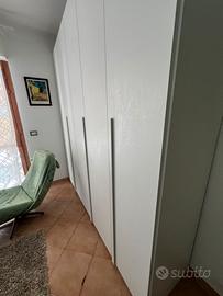 Armadio bianco