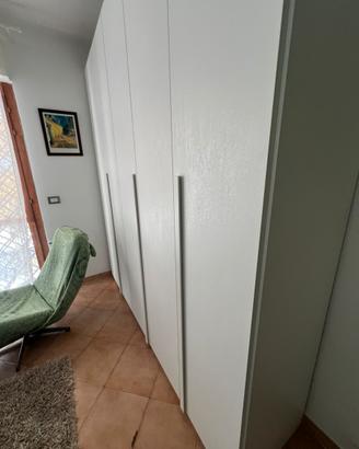 Armadio bianco