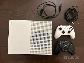 Xbox One S 500gb senza hdmi 2 controller