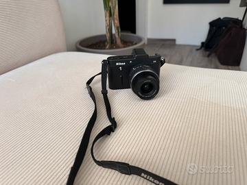 Nikon 1 v 1