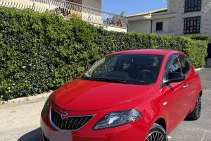 Lancia Ypsilon 1.0 FireFly 5P SeS Hybrid Platino