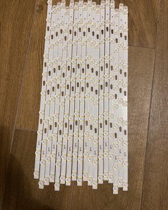 Striscia led per samsung QE56Q80
