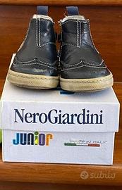 Scarpe Puma e Nero Giardini numero 20