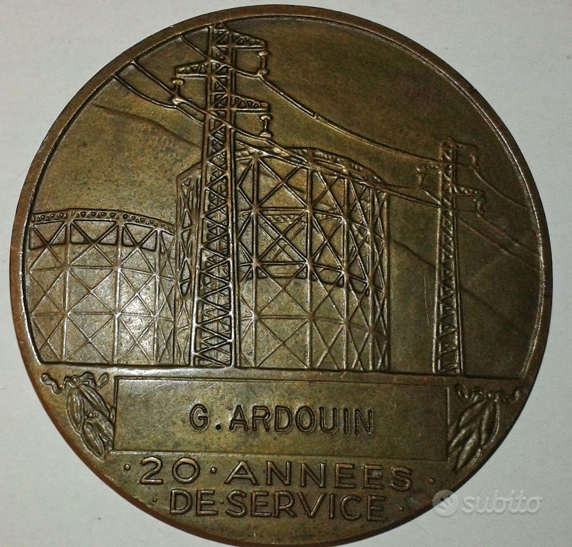 Profesionales / De Sociedad - Medaille Electricité De France Et Gaz De France 25 Annees De Service 1781340076