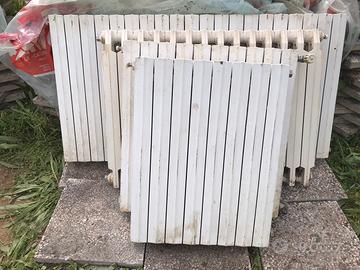 Radiatori in ghisa a 3 colonne h 68 interasse 62cm