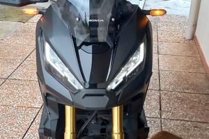 Honda x-adv 750