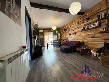 Appartamento di 130 m² con più di 5 locali a Alcam