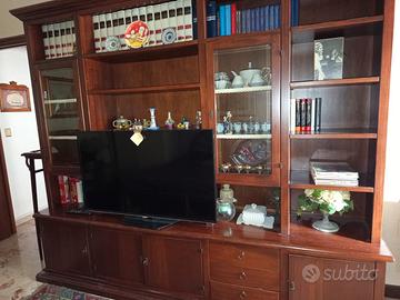 parete attrezzata in arte povera 