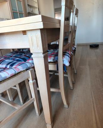tavolo da 6 allungabile a 12 completo di 6 sedie 