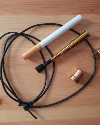 collana con fiala e portasigarette telescopico 