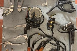 Yamaha R6 (99/02) - Varie