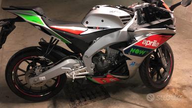 Moto Aprilia rs4 125