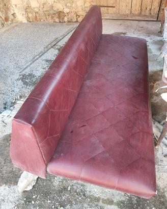 DIVANO LETTO in "pelle"