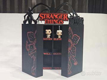espositore Stranger Things 