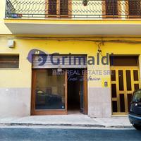Locale commerciale zona Corso Umberto [LM/14]