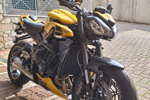 Triumph street triple rs