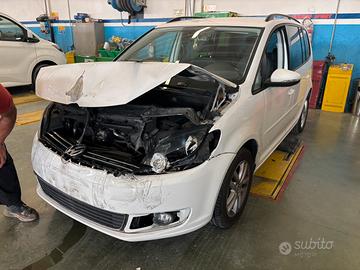 Vw touran 7 posti