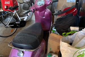 Vespa 50LX 4T rosa chic