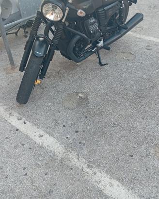 Moto Guzzi V7 III Stone 2020