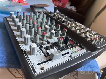 Mixer XENYX 1202 FX