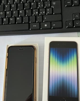Apple smartphone SE 2023.