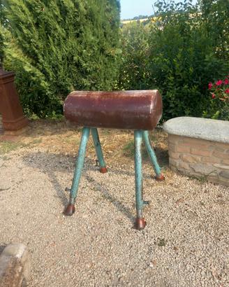 Cavallina attrezzo vintage