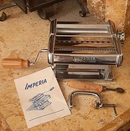 Macchina per la pasta Imperia