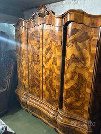 armadio barocchetto in radica