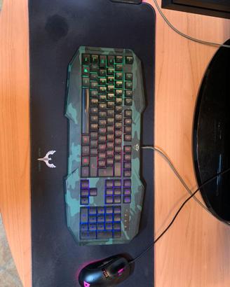 Setup gaming tastiera mouse e tappetino rgb