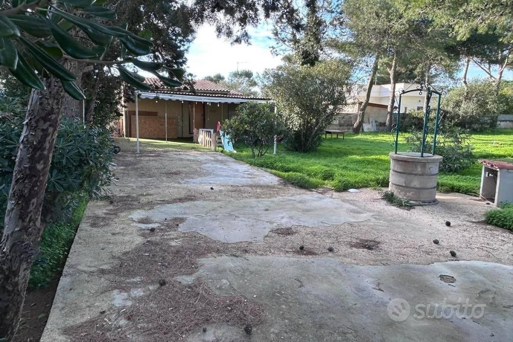 Terreno di 2800 m² a Pulsano - Altro