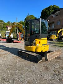 KOMATSU PC 35 MR 5. Anno 2019 ore 4095 attacco rap