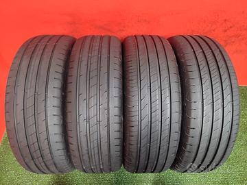 215 60 17 Gomme GoodYear 80-95% 2022 Est 215 60R17