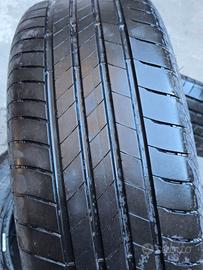 4 pneumatici estivi Bridgestone 235/55 R18 – ottim