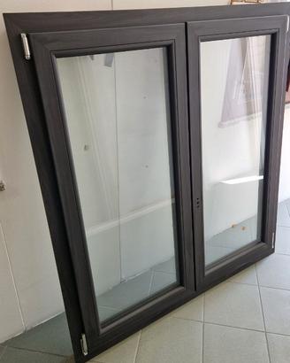 FINESTRA PVC 1330X1395
