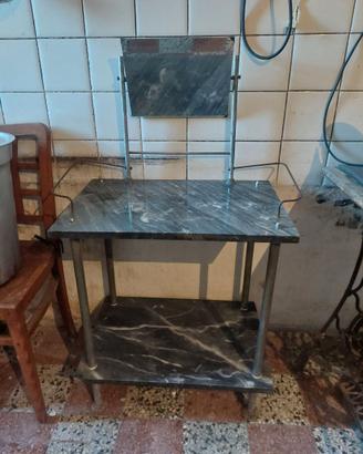 mobile bagno in marmo con specchiera