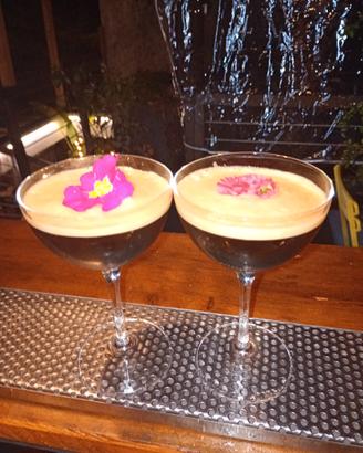 Barman cocktails