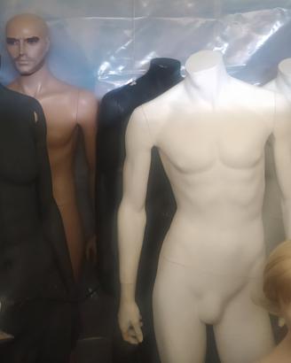 Manichino uomo modello senza testa 