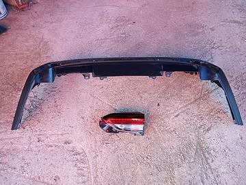 Paraurti e faro dx rav 4 e cerchio in ferro 