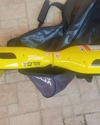 Hoverboard Nilox. Colori: giallo e nero
