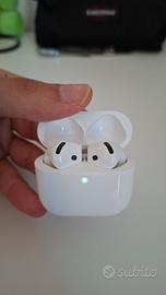 Apple AirPods 4