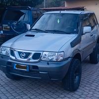 Nissan terrano 3.0 154cv